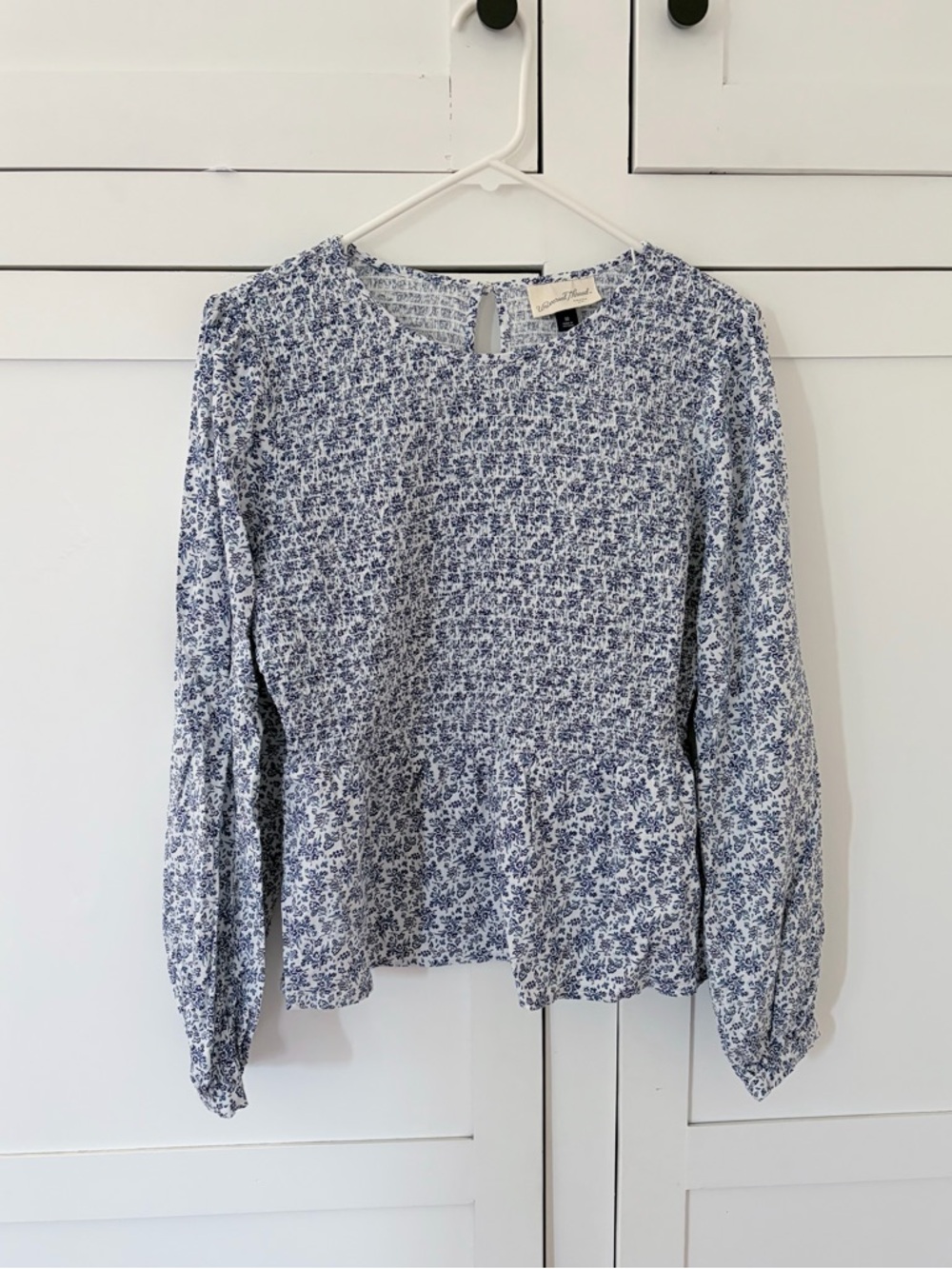 Universal Thread Ditsy Blue Floral Long-Sleeve Smocked Peplum Top Boho Peasant